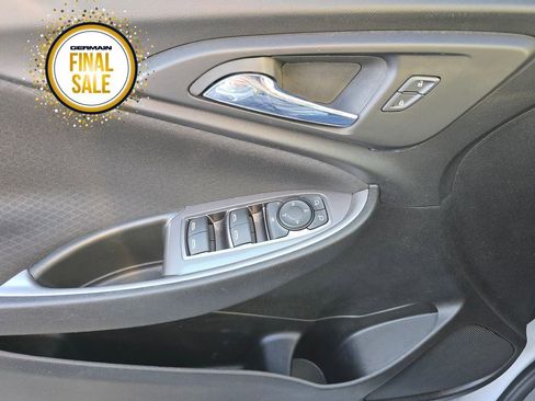 Used 2022 Chevrolet Malibu LS image 23