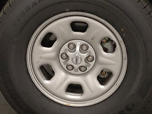 Used 2021 Nissan Frontier S w/ S Utility Package image 31