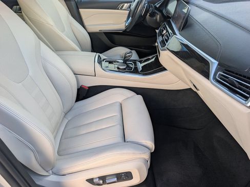 Used 2020 BMW X5 sDrive40i w/ Premium Package RWD image 12