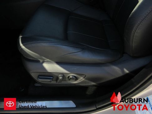Certified 2021 Toyota Venza Limited w/ Carpet Mat Package (TMS) image 13