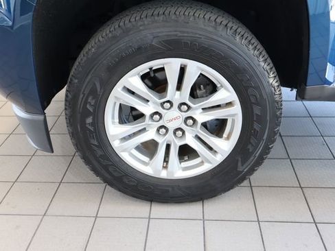 Used 2019 GMC Canyon SLE w/ SLE Convenience Package RWD image 10