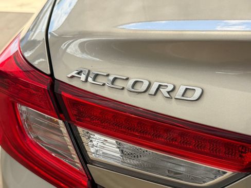 Used 2020 Honda Accord LX image 7