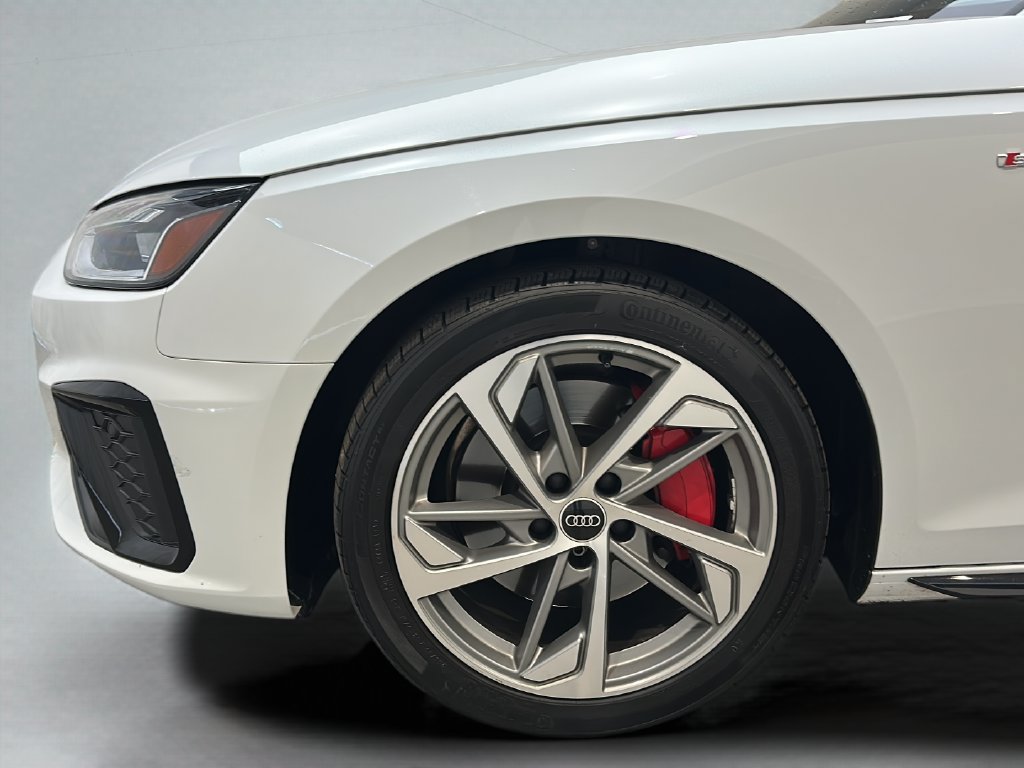 Used 2023 Audi A4 2.0T Premium Plus w/ Premium Plus Package AWD/4WD image 13
