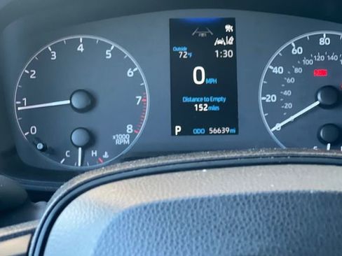 Used 2023 Toyota Corolla LE image 31