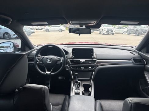 Used 2018 Honda Accord Sport image 28