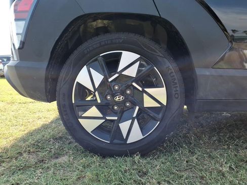 Used 2025 Hyundai Kona SEL FWD image 19