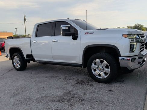 Used 2021 Chevrolet Silverado 2500 LTZ w/ LTZ Premium Package AWD/4WD image 2