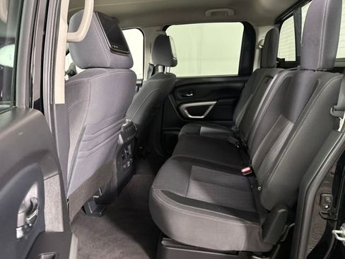 Used 2021 Nissan Titan SV w/ SV Convenience Package image 26