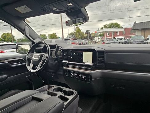 Used 2022 GMC Sierra 1500 Elevation w/ LPO, Elevation Black Package AWD/4WD image 21