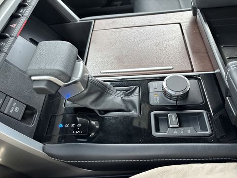 Certified 2025 Toyota Tundra Capstone AWD/4WD image 23