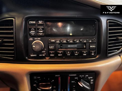 Used 2000 Buick Regal LS w/ Luxury Pkg FWD image 17