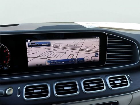 New 2026 Mercedes-Benz GLS 450 4MATIC image 21