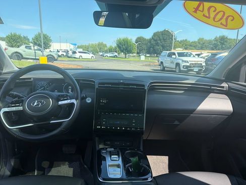 Certified 2024 Hyundai Tucson SEL AWD/4WD image 14