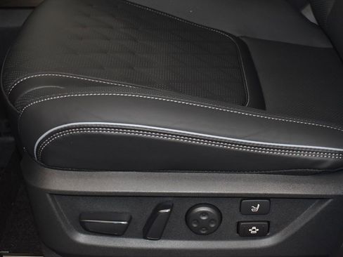 New 2026 INFINITI QX80 Autograph image 18