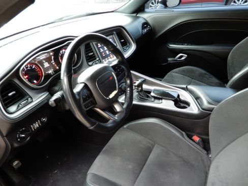 Used 2022 Dodge Challenger R/T Scat Pack image 9