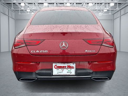 Used 2021 Mercedes-Benz CLA 250 4MATIC image 4