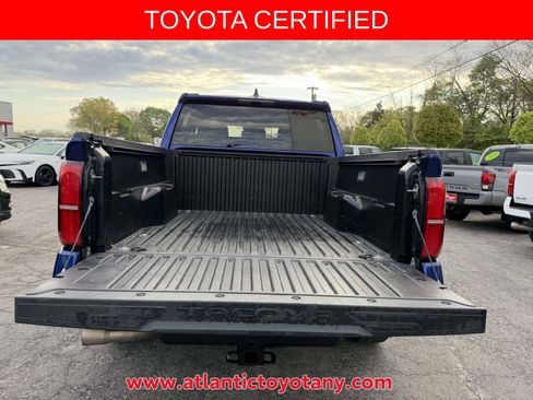 Certified 2024 Toyota Tacoma TRD Off-Road AWD/4WD image 11