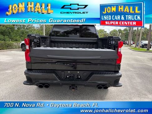 Used 2025 Chevrolet Silverado 1500 High Country w/ High Country Premium Package AWD/4WD image 10