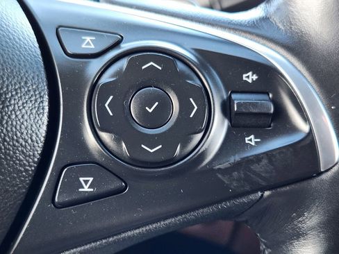 Used 2019 Buick LaCrosse Avenir w/ Driver Confidence Package II image 18