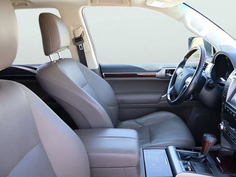 Used 2019 Lexus GX 460 Premium AWD/4WD image 9