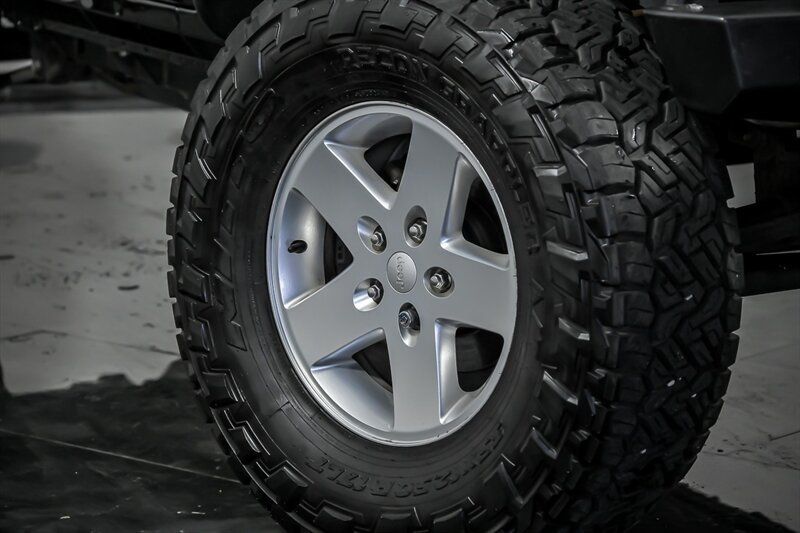 Used 2014 Jeep Wrangler Unlimited Sport w/ Quick Order Package 24S AWD/4WD image 3