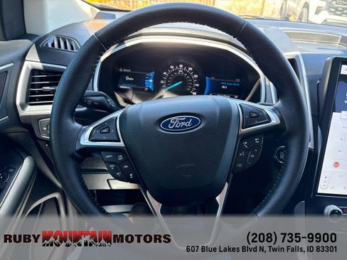 Used 2021 Ford Edge SEL w/ Cargo Accessory Package AWD/4WD image 13