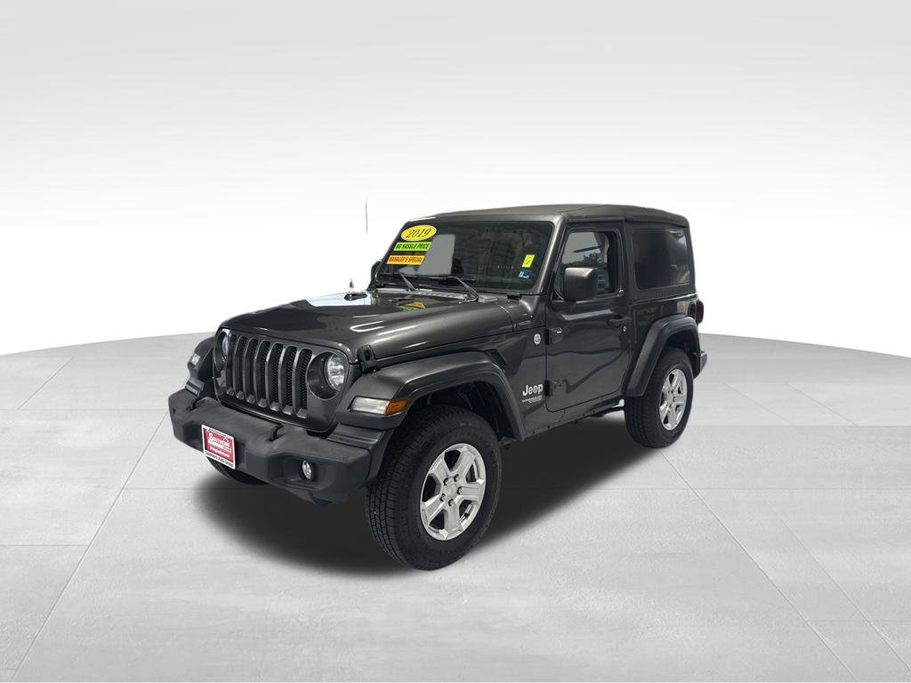 Used 2019 Jeep Wrangler Sport AWD/4WD image 2