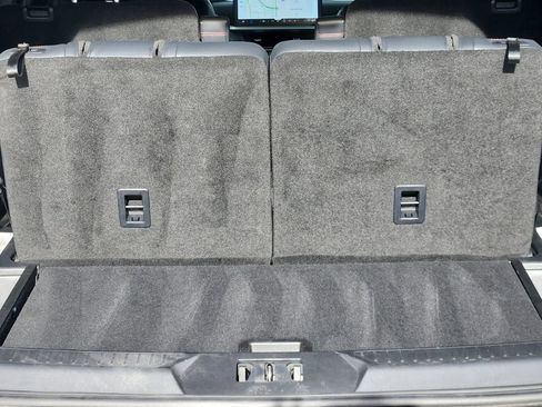 Used 2025 Ford Explorer ST AWD/4WD image 16