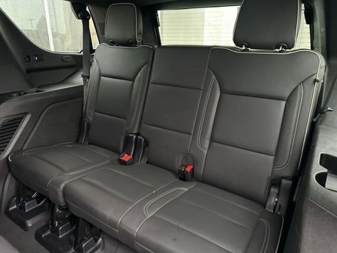 Used 2024 GMC Yukon SLT image 26