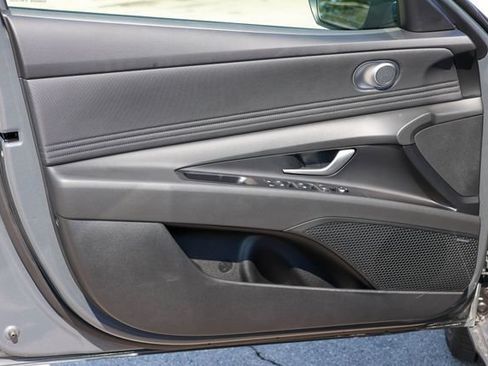 New 2026 Hyundai Elantra Limited FWD image 10