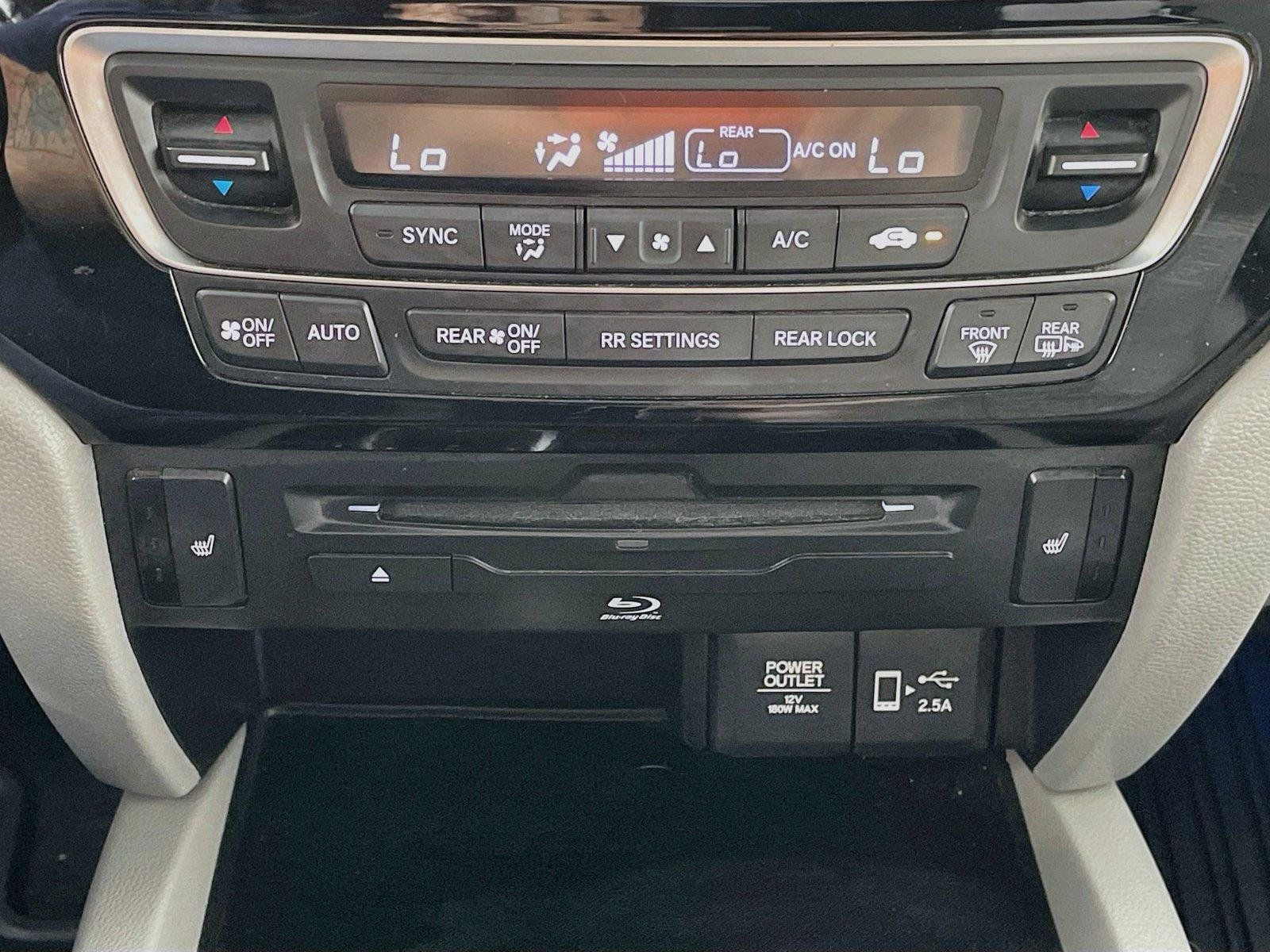 Used 2021 Honda Pilot Touring image 21