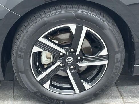 Used 2024 Nissan Sentra SV FWD image 6