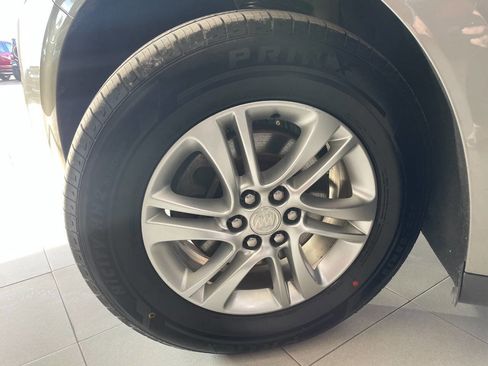 Used 2019 Buick Enclave Essence image 12