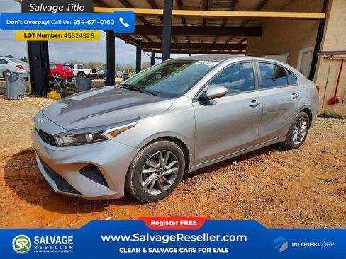 Used 2022 Kia Forte LXS image 1