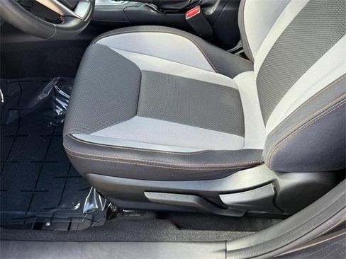 Used 2018 Subaru Crosstrek 2.0i Premium w/ Eyesight System image 15