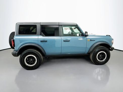 Used 2023 Ford Bronco Badlands image 8