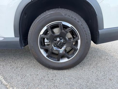 Used 2025 Honda Pilot EX-L image 13