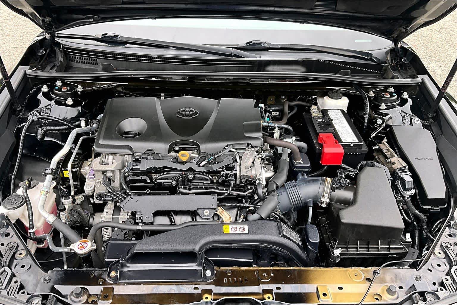 Used 2020 Toyota Camry SE w/ Convenience Package FWD image 32