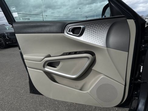 Used 2020 Kia Soul LX image 20