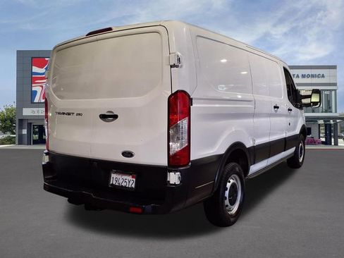 Used 2019 Ford Transit 250 130 Low Roof RWD image 21