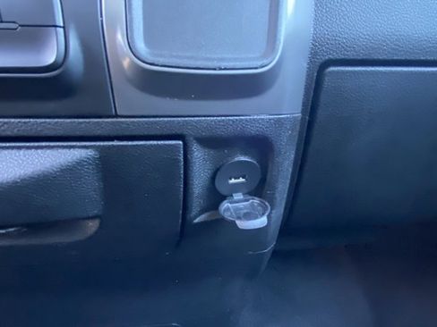 Used 2024 RAM 1500 Classic SLT image 23