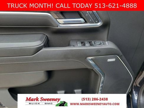 Used 2024 Chevrolet Silverado 2500 LTZ w/ LTZ Convenience Package AWD/4WD image 18