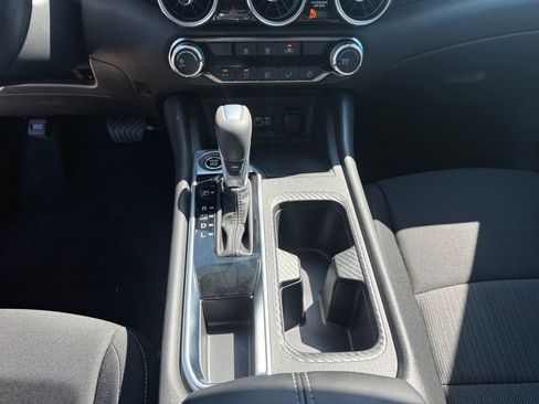 Used 2025 Nissan Sentra SV FWD image 12