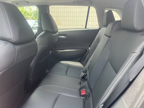 Used 2026 Toyota Corolla Cross XLE w/ Convenience Package FWD image 11