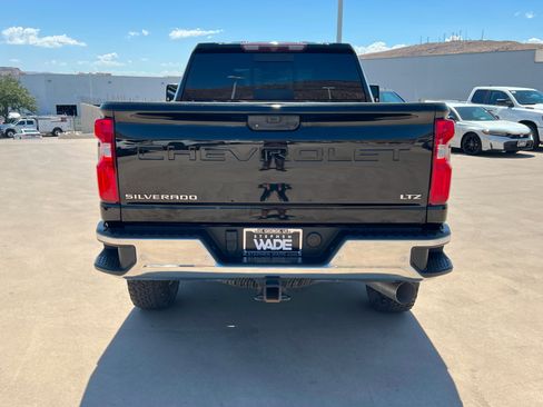 Used 2021 Chevrolet Silverado 3500 LTZ w/ LTZ Plus Package AWD/4WD image 5