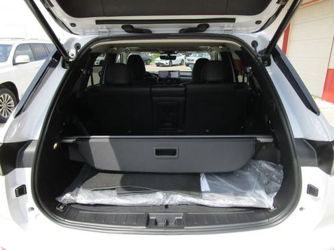 Used 2025 Mitsubishi Outlander SE AWD/4WD image 14