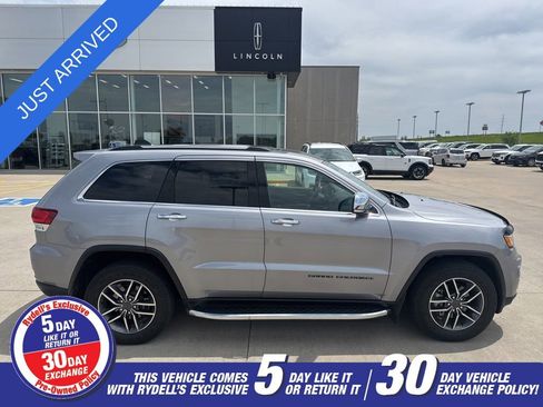 Used 2020 Jeep Grand Cherokee Limited AWD/4WD image 4