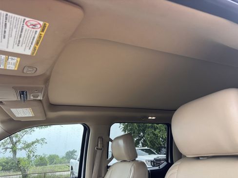 Used 2019 Ford F250 Lariat w/ Lariat Ultimate Package AWD/4WD image 11