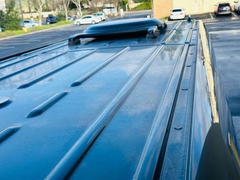 Used 2014 Mercedes-Benz Sprinter 2500 image 12