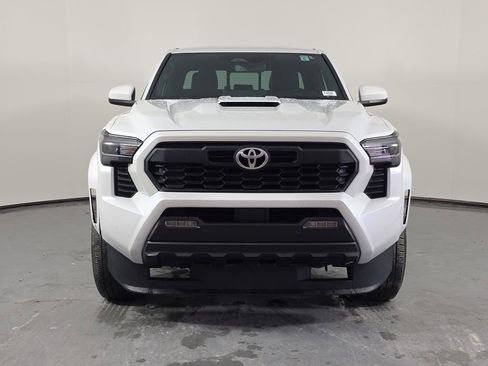 Certified 2024 Toyota Tacoma TRD Sport w/ TRD Sport Upgrade Package AWD/4WD image 2